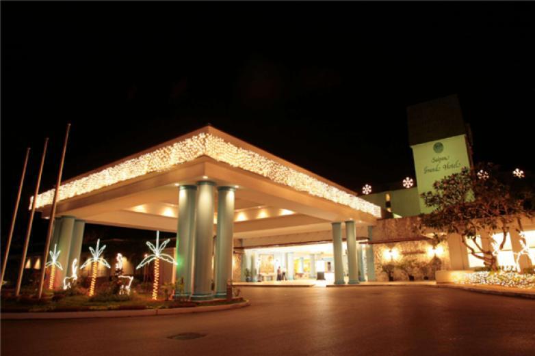 轻时代快睫酒店